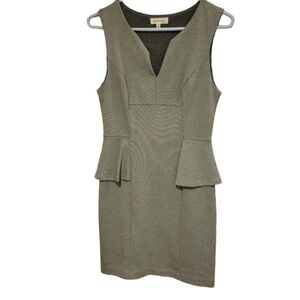 #089 Monteau Dress